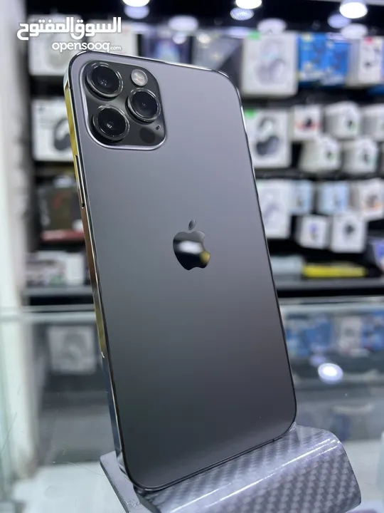 iPhone 12 Pro 256 GB ايفون 12 برو مستعمل  بحالة ممتازة 256 جيجابايت غير مفتوح او مصلح نهائيا (^ـ^)