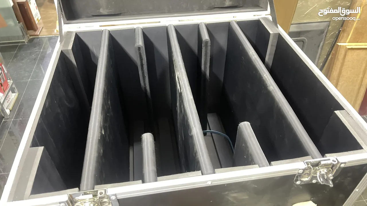 صندوق مقاوم للصدمات