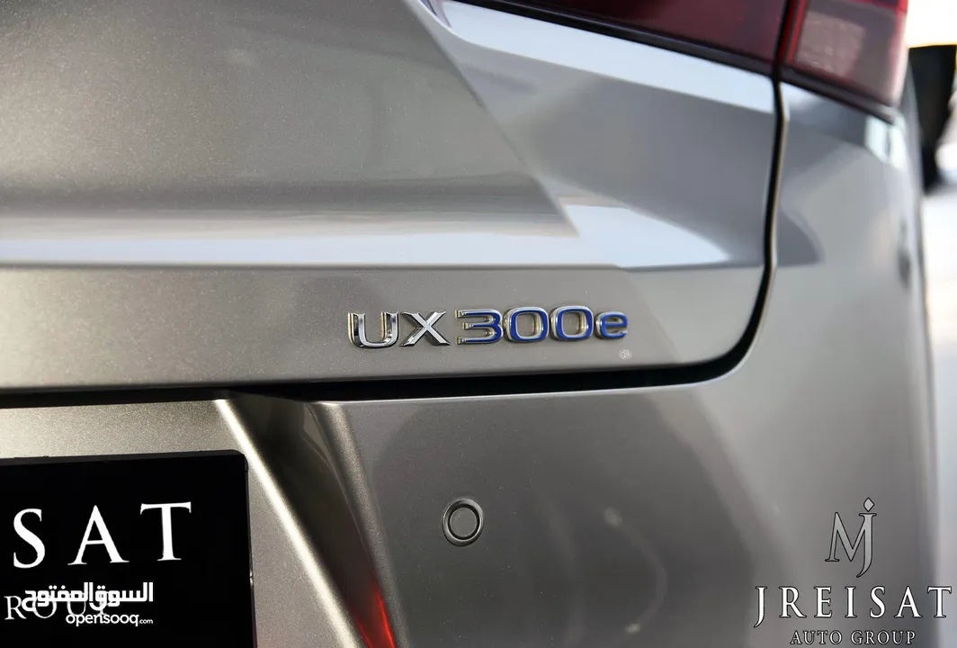 لكزس UX300e كهربائية بالكامل 2022 Lexus UX300e