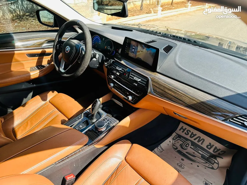 للبيع بي ام 530i بنزين فللل ملغمه 2019 كااشش فرممم