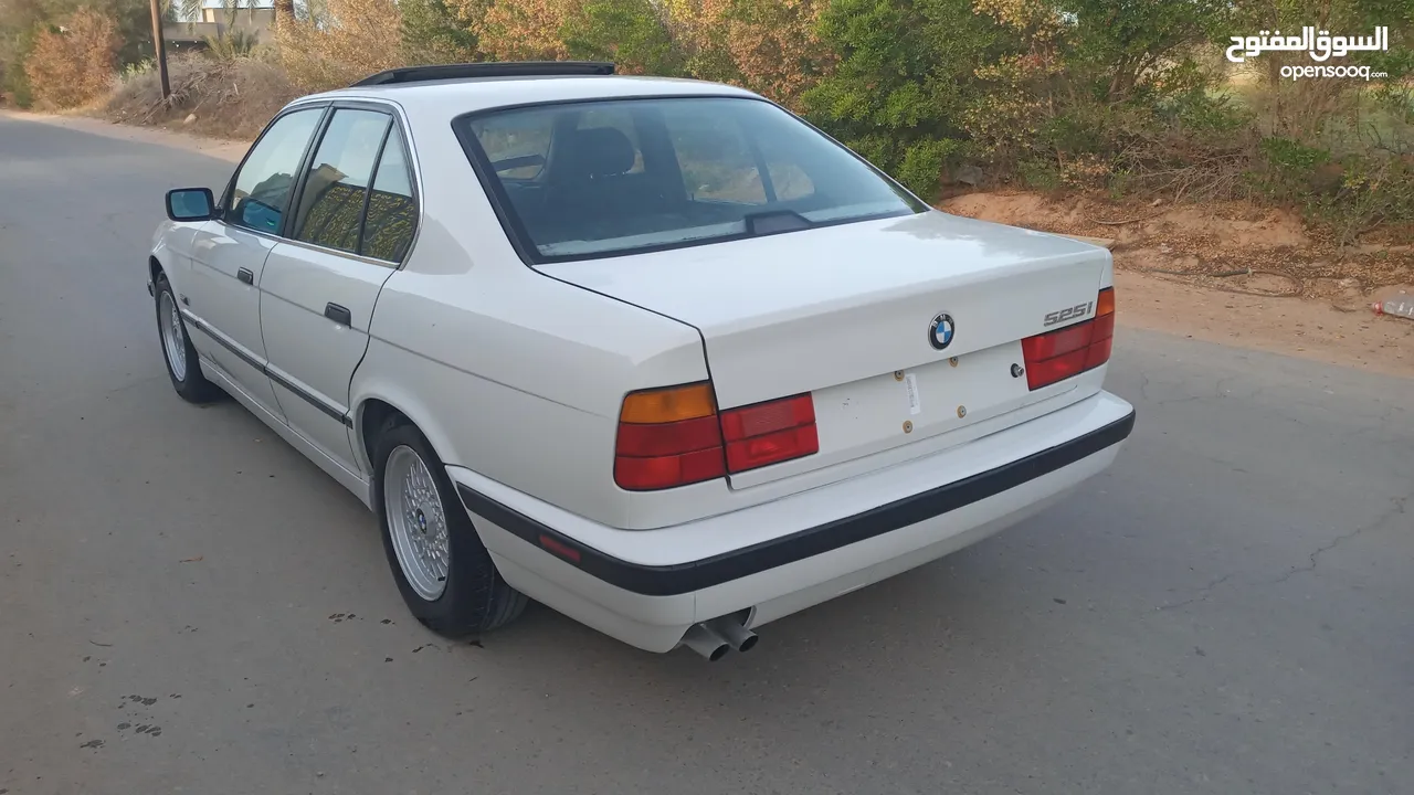 BMW  e34 525i
