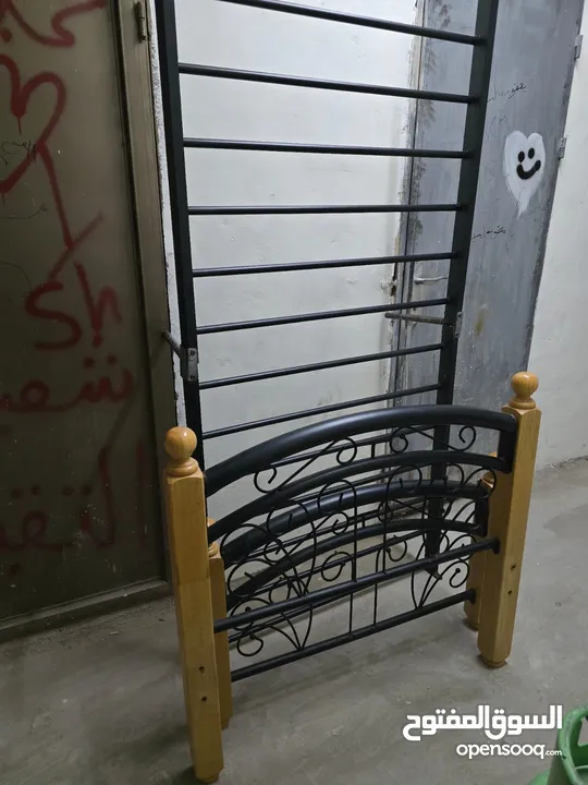 اثاث مستعمل