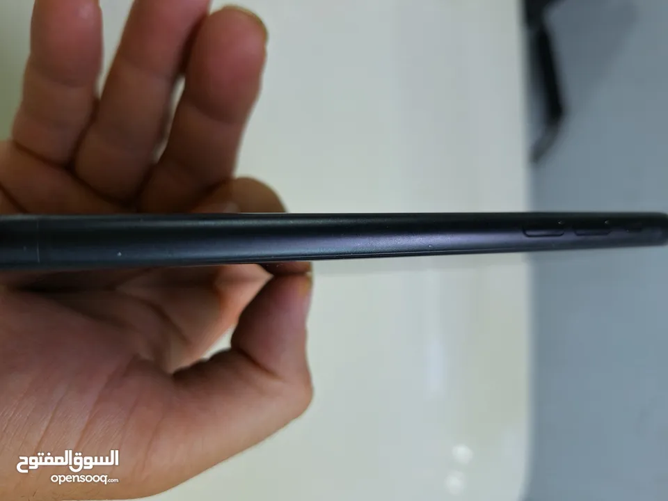 ايفون xr نضيف جدا