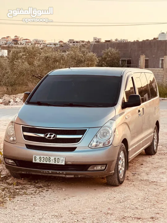 Hyundai H1 starex