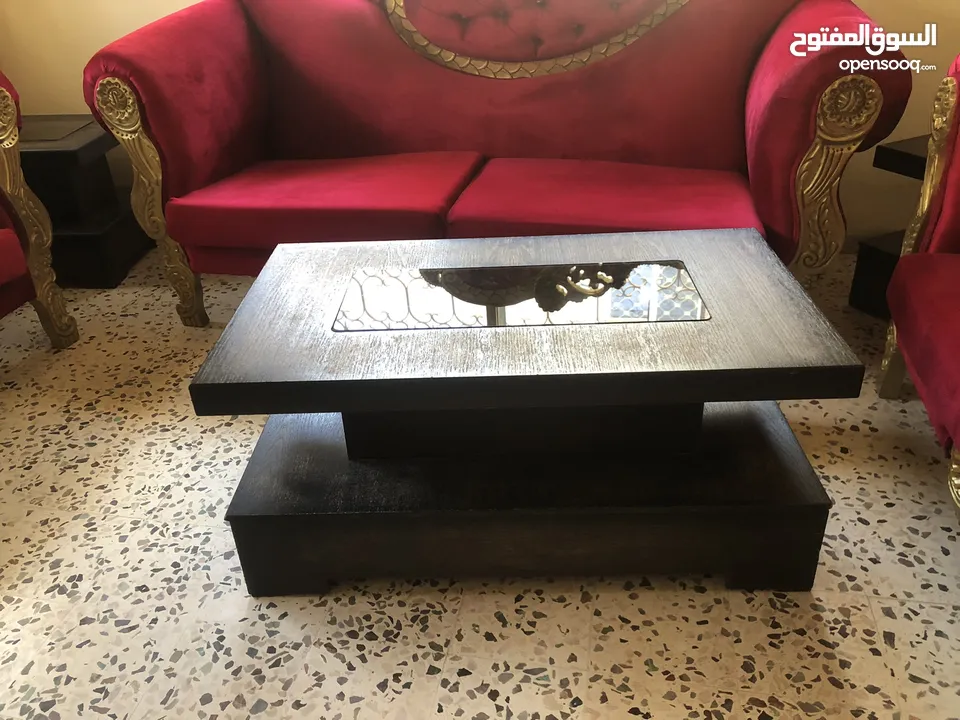 طربيزات خشب مستعمل بسعر مغري