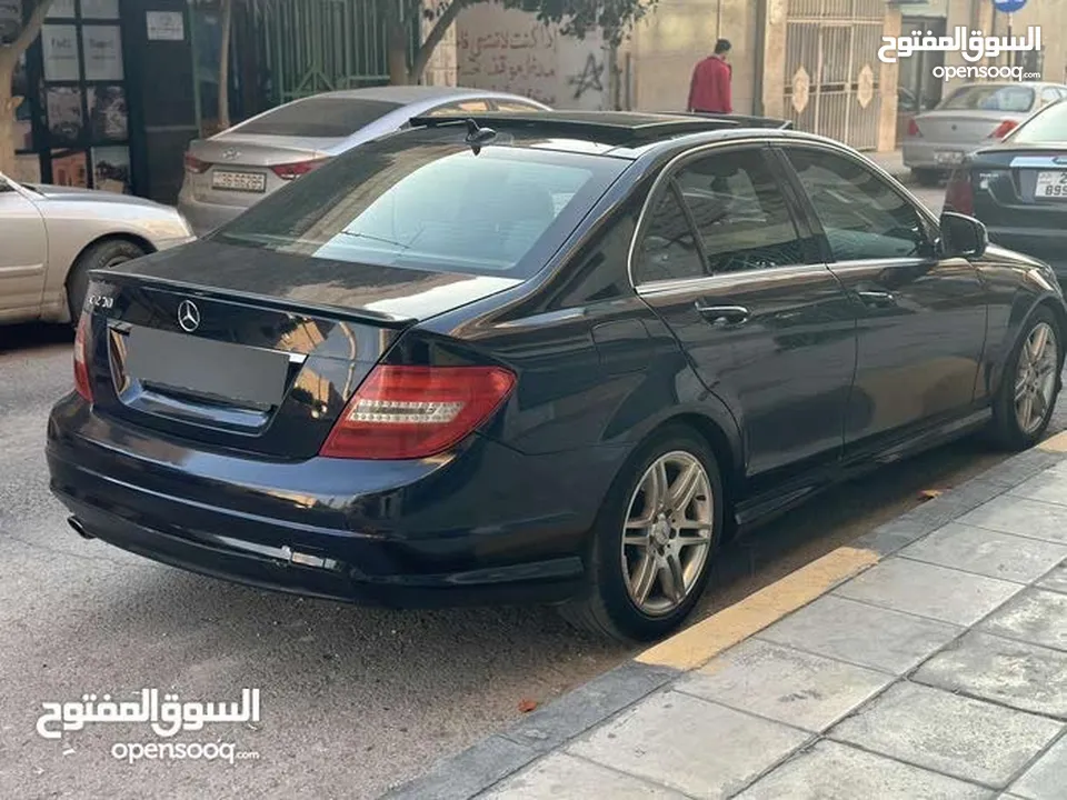 مرسيدس c200 للبيع بسعر مغري الليع مستعجل بداعي السفر 11500