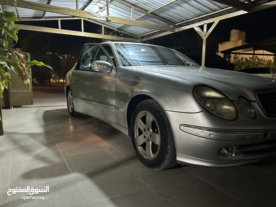 مرسيدس E200 فئه افينتجارد موديل 2003
