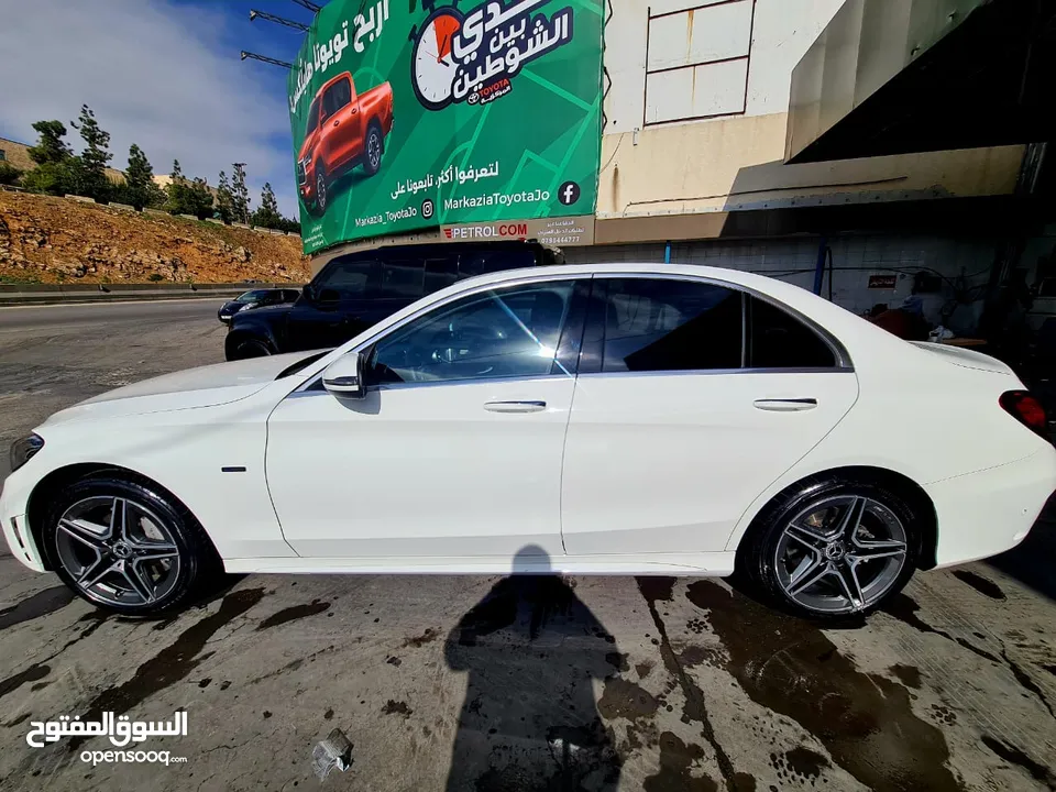مرسيدس بنز C300e هايبرد ـ plug in  وارد المانيا مالك أول من المانيا