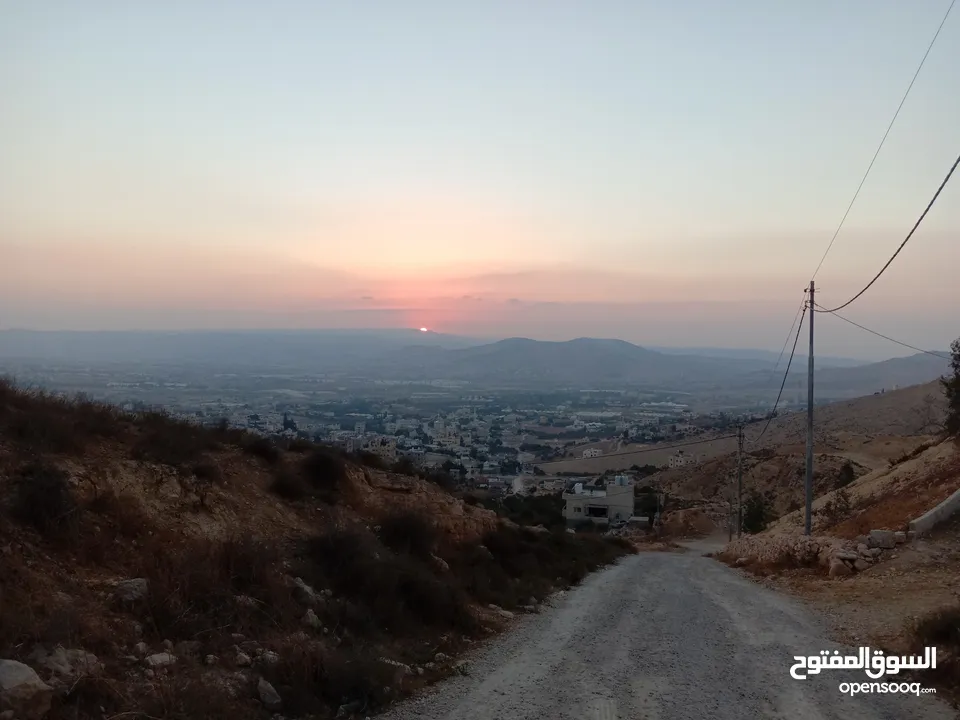 500للبيع مقابل مطاعم قصر الجبل شارع الاردن