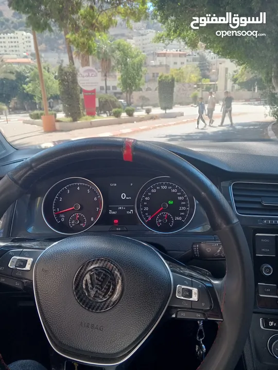 جولف 2018 للبيع