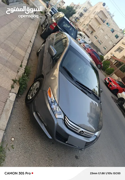 سياره هوندا انسايت موديل 2014 للبيع سياره نضيفه لا تحتاج اي نوع من أنواع الصيانه هايبرد قطاره بنزين
