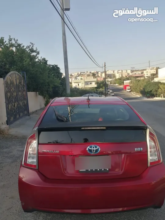 تويوتا بريوس 2013 (2جيد)للبيع