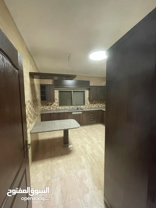 شقة طابق اول للبيع طبربور
