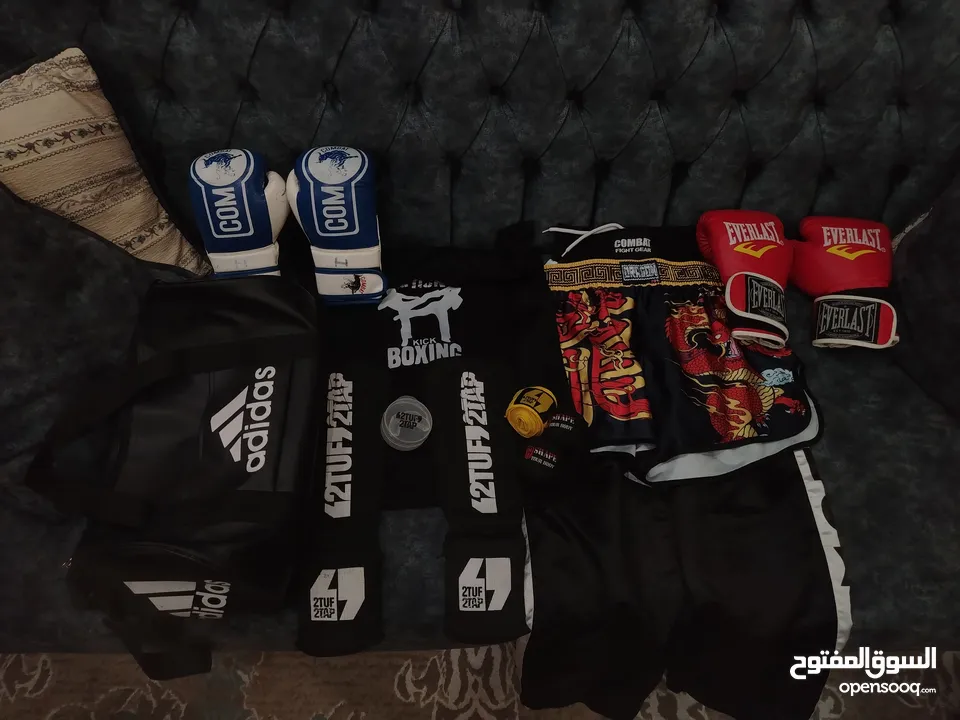 ادوات Muay Thai Kickboxing الوصف مهم