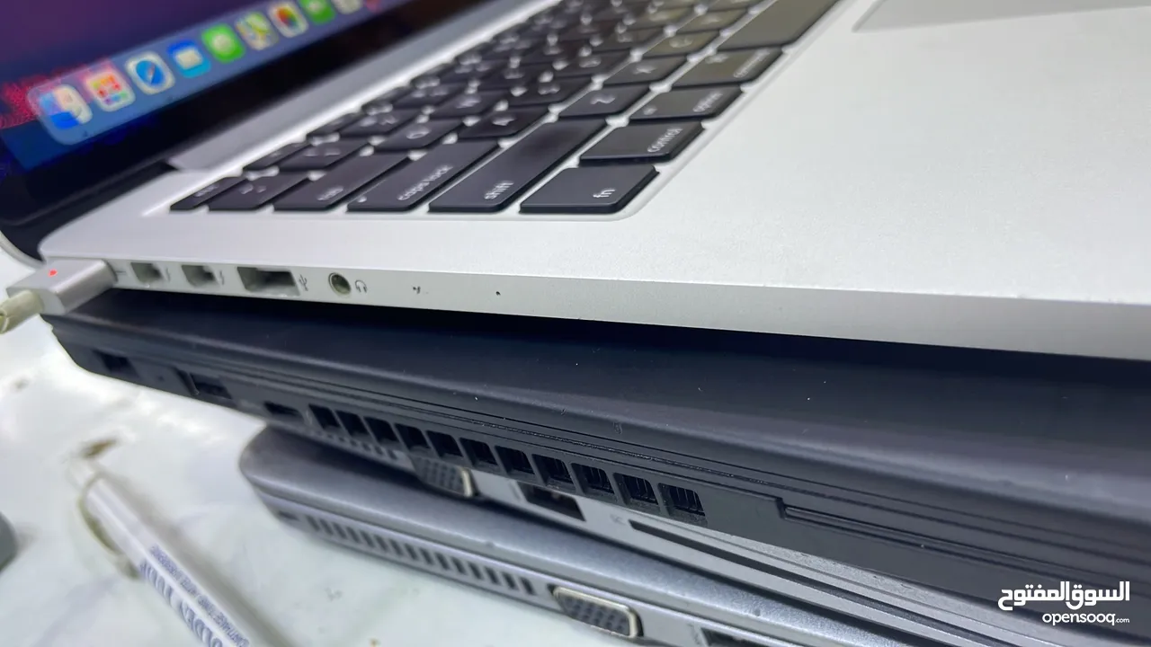Macbook pro 2015 Core i5 8GB Ram 256 GB SSD