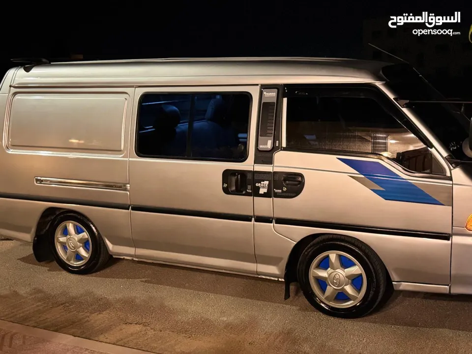باص هونداي H100