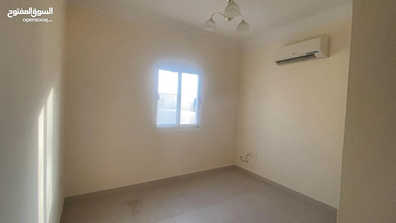 6Me28-Fabulous 5BHK Villa for rent in Qurm, Al Sarooj Street