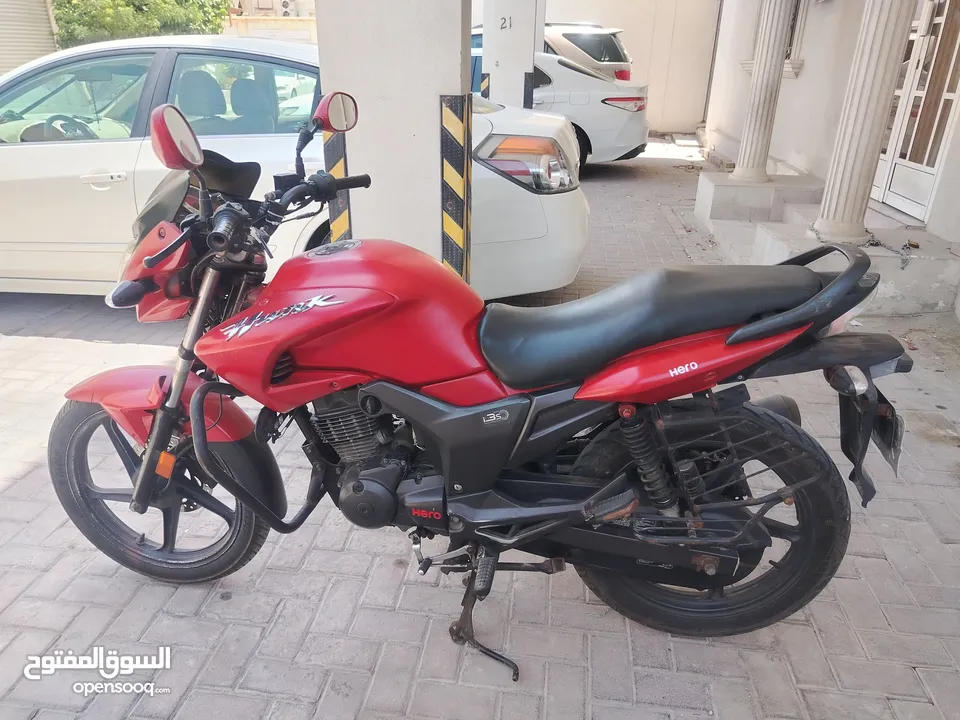 هيرو دراجة نارية