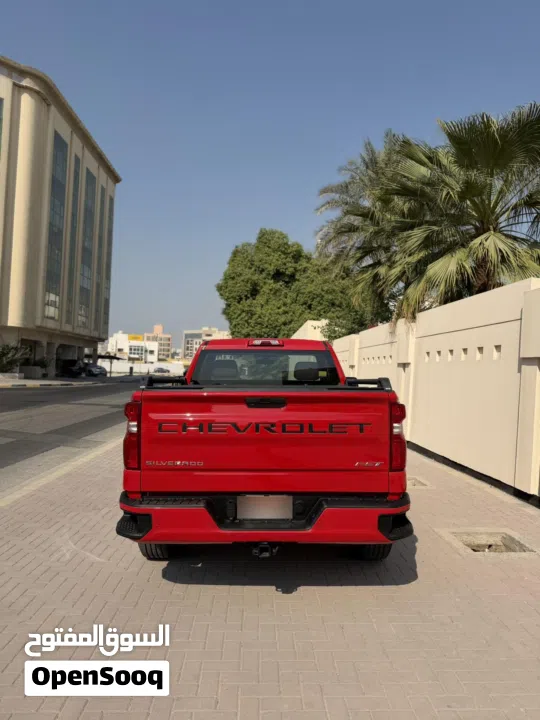 للبيع سلفرادو RST V8