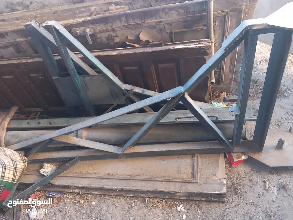 معدات بناء