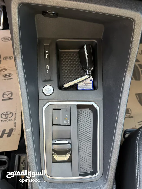 فولكس فاجن كادي طويل ترخيص 2022/ركاب 6+1 محرك 2000 ديزل  جير اوتوماتيك