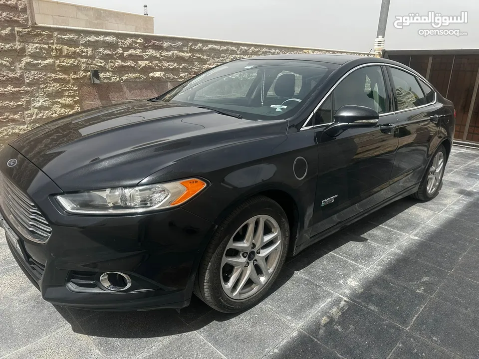 Ford fusion electric se 2013