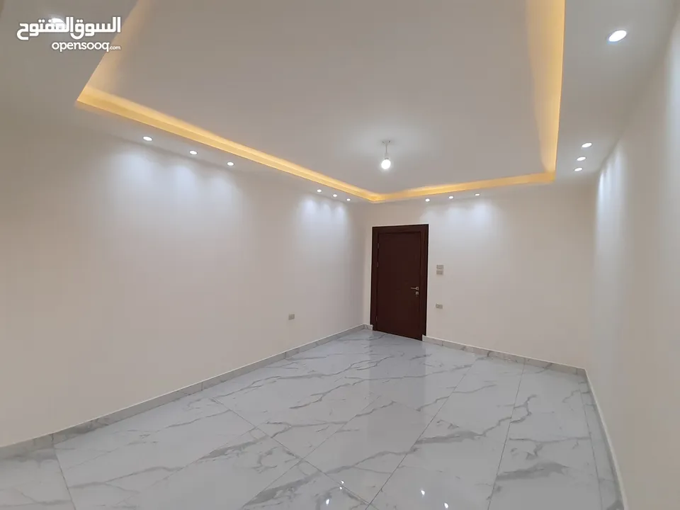 شقة أرضية مساحة 150م مع تراس ومدخل خاص باجمل مناطق شفا بدران  للبيع