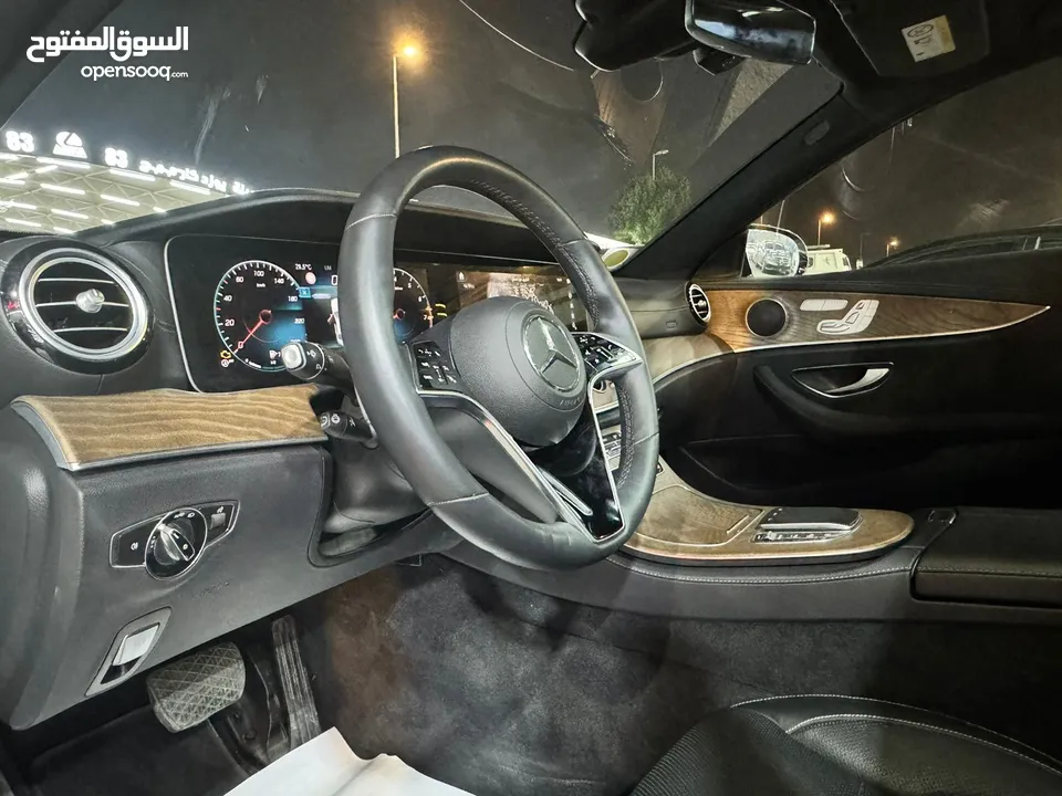 مرسيد بنز 'E250 في حالت الوكال