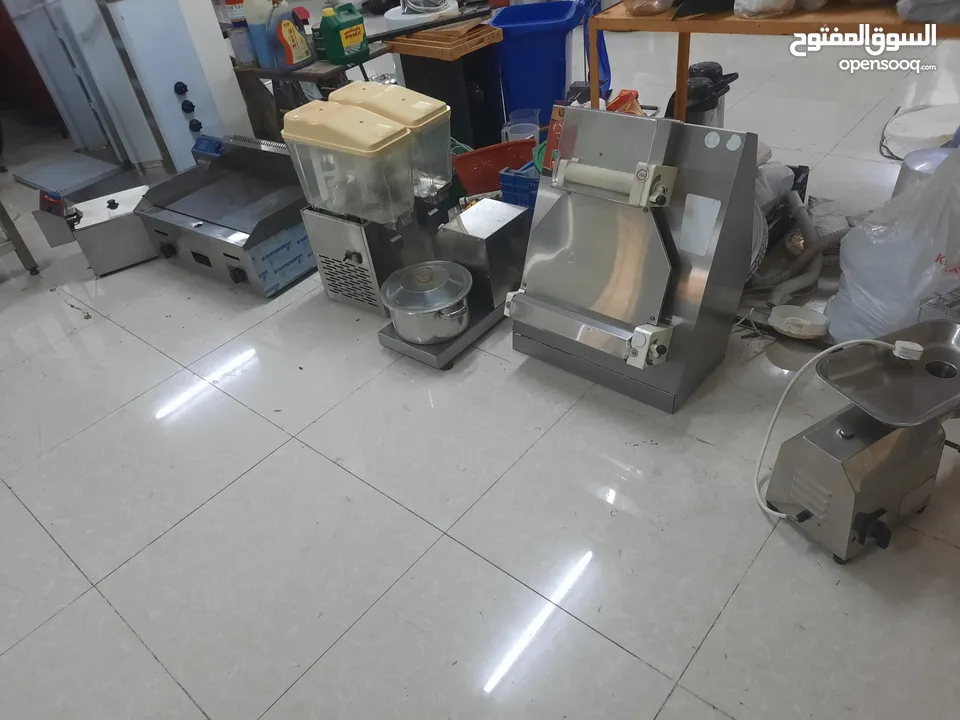 البيع ادوات المطاعم او المقاهي مستعمل أو جديدة  Rasturant equipment for sale used and new