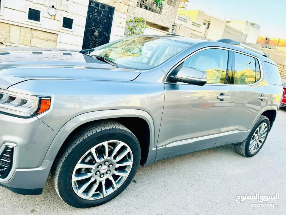 GMC اكاديا