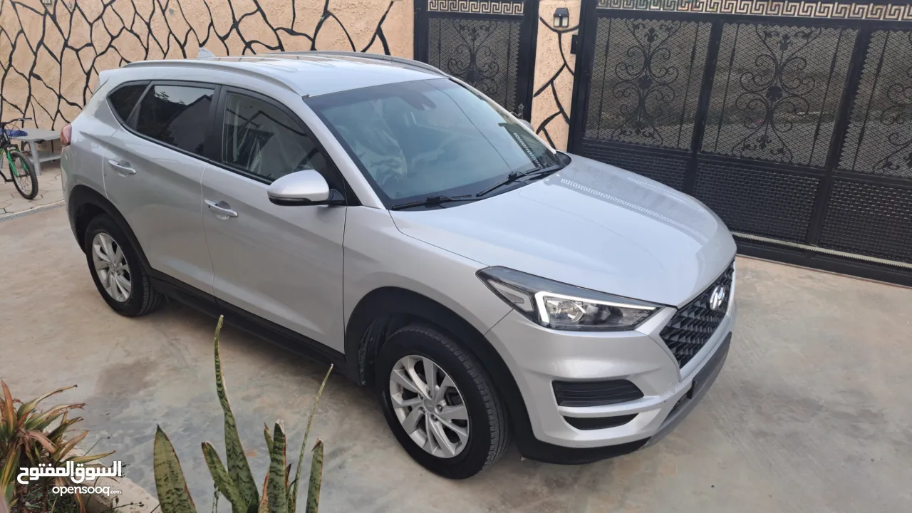 جيب هونداي توسان 2020 ديزل 4×4  يد اولا ولا غرام بويه 2000 تيربو بسعر لقطه الله يبارك