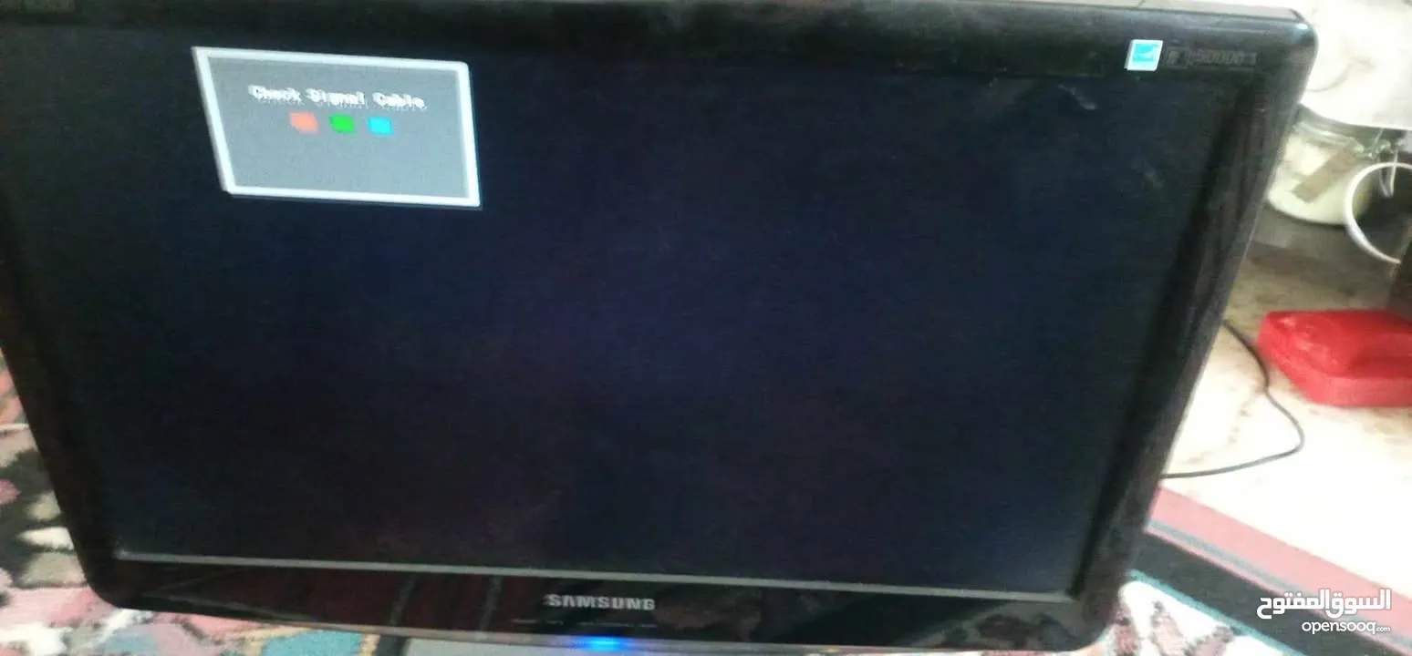 شاشة بتوخد اربع كمرات 22.2