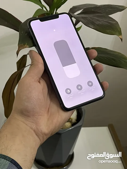ايفون 11 برو ماكس بحالة آلجديد بطارية 95 الأصلية