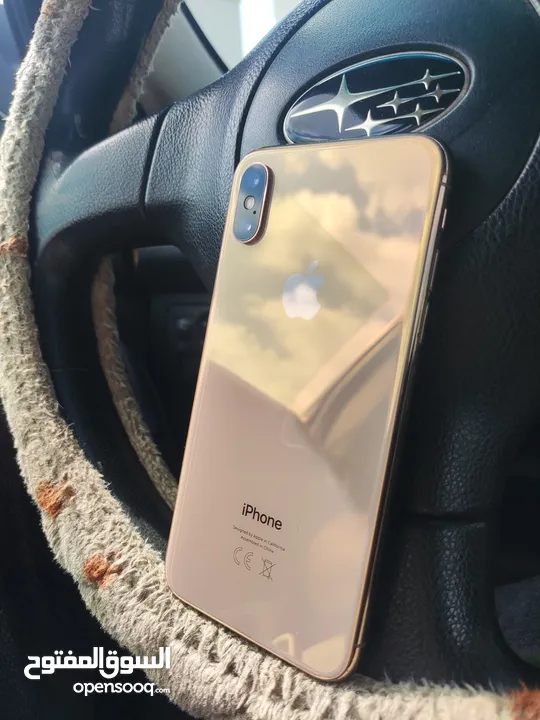 iPhone XS in excellent condition.