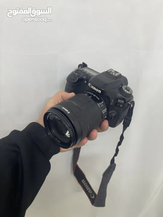 كاميراd80 بحاله الوكاله عدسهmm18-135 مع شاحنها الاصلي وبطاريه الشركه موقعها بالخليل لتواصل