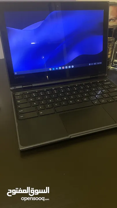 2 IN 1 LENOVO LAPTOP + IPAD