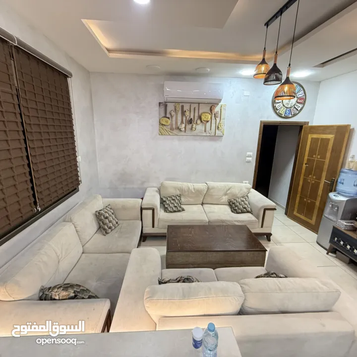 طقم كنب 8 مقاعد وغاز 90 سم وجلاية وغسالة