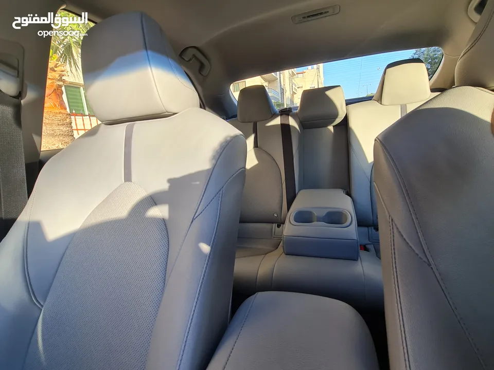 Toyota Camry GLE 2023 - تويوتا كامري 2023 للبيع