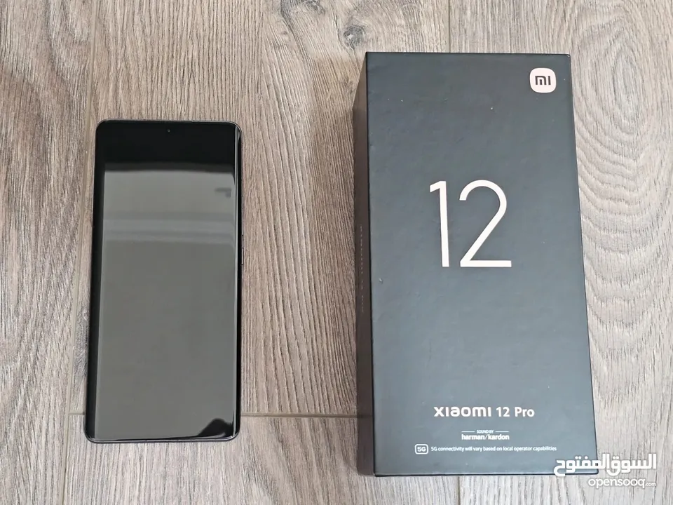 Xiaomi 12 Pro شاومي 12 برو بحالة ممتازة للبيع المستعجل