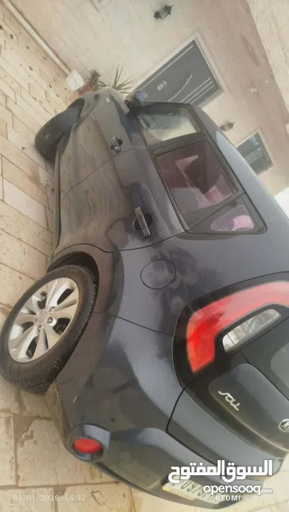 كيا سول 2016، حاله الوكاله ماشيه فقط 90000 نظيفه من الداخل والسياره لدكتور فقط مشوارين باليوم