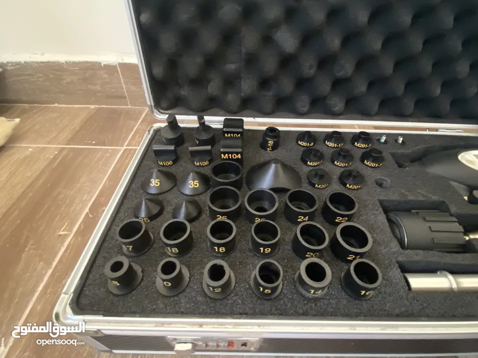 جهاز فحص ابعاد الهياكل  CAR-O-LINER POINTX II   جديد غير مستعمل
