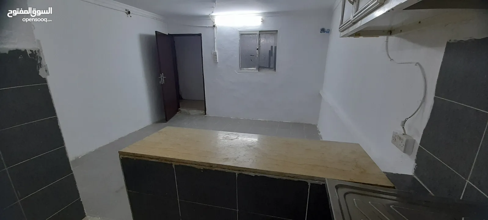 شقق واستوديوهات للايجار -السالميه  Apartments and studios for rent - Salmiya