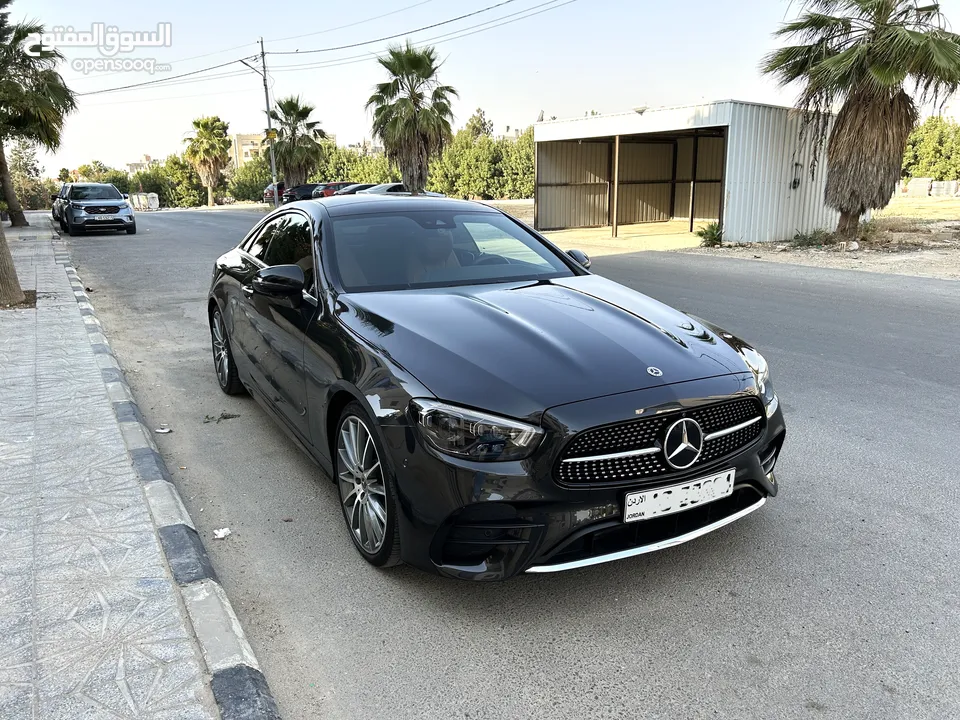 Mercedes-Benz E200 Coupe AMG 2022