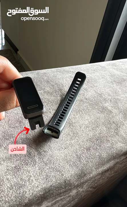 ساعة ذكية من هواوي HUAWEI Band 4-98F – لمتابعة اللياقة والصحة – شاشة لمس – بحالة ممتازة وسعر مميز