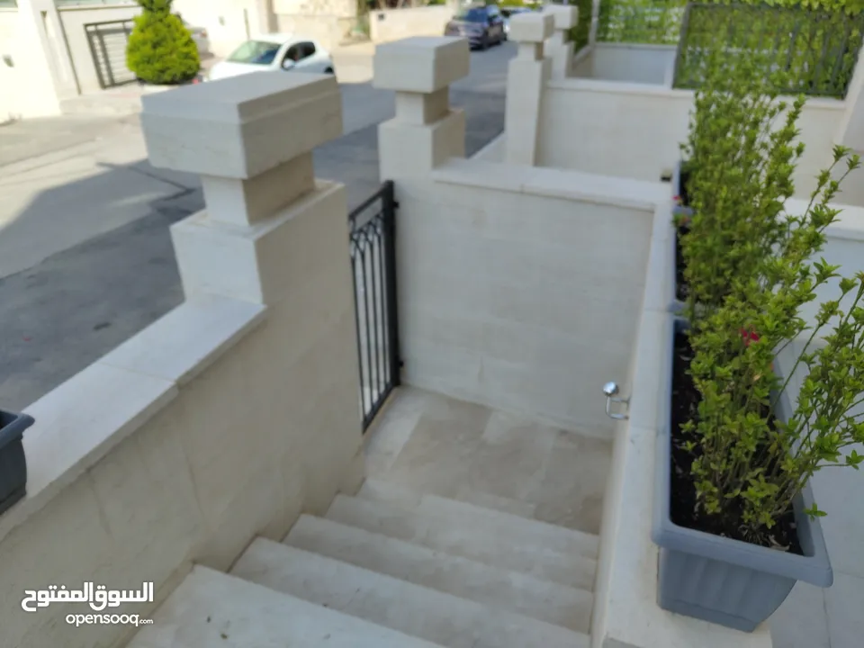 Apartment for sale in Al-Rawnaq Amman