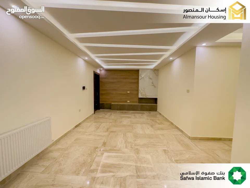 شقة اخير مع رووف 210م2 في منطقة الرابية/ الرابية 13 (اسكان المنصور)
