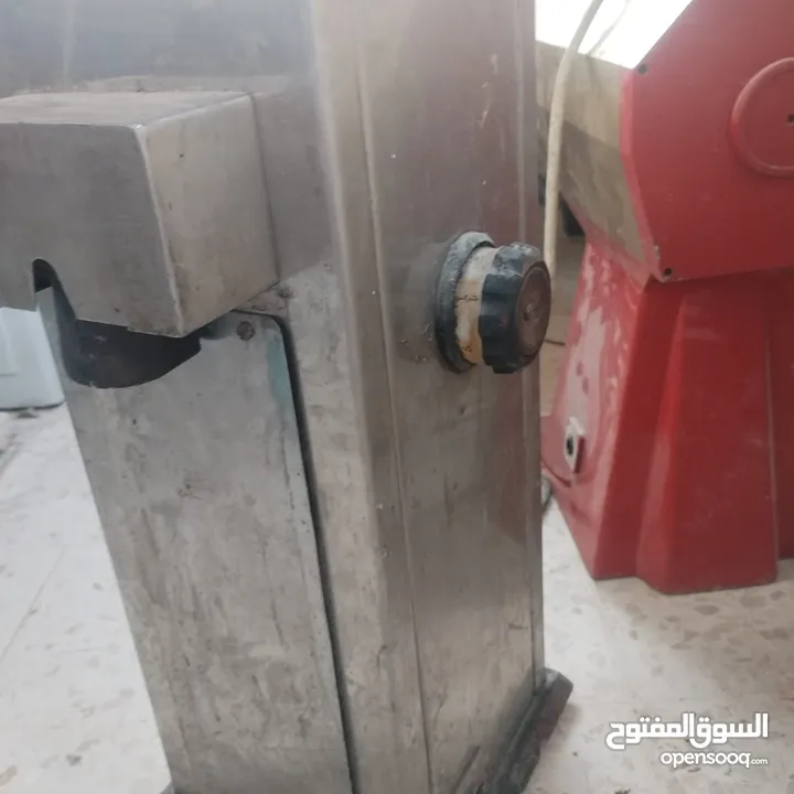 سخانات حليب دبل جكيت وحوض جبنه وَماكنات قهوه