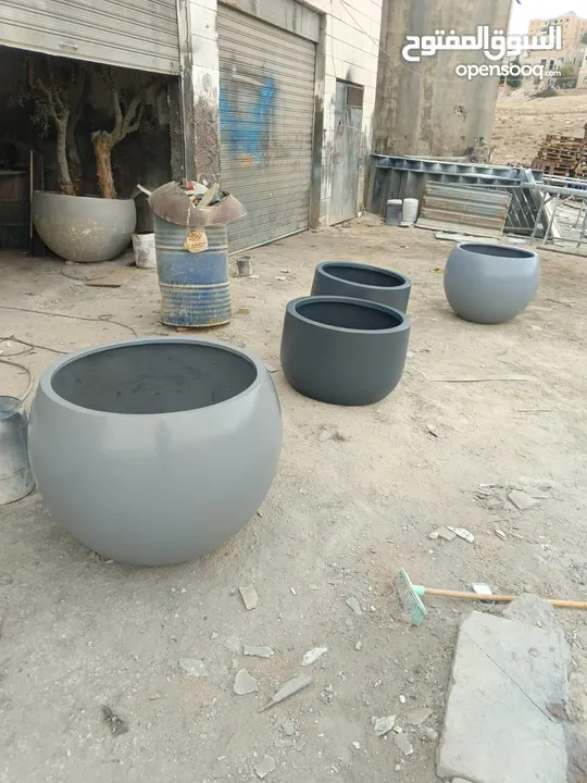 قواوير فايبر جلاس بشكل عصري أنيق #قواوير فايبر جلاس  #نباتات زينة ومثمر داخلي وخارجي  #إشراف مهندسين