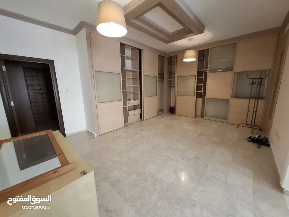 شقة شبه مفروشة للإيجار  ( Property 42944 )-174869814