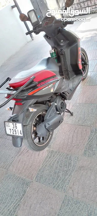 سكوتر ابريليا نظيف بحالة ممتازة ويمكن البيع اقساط اقراء الوصف